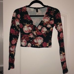 FOREVER 21 Long Sleeve Floral Crop Top